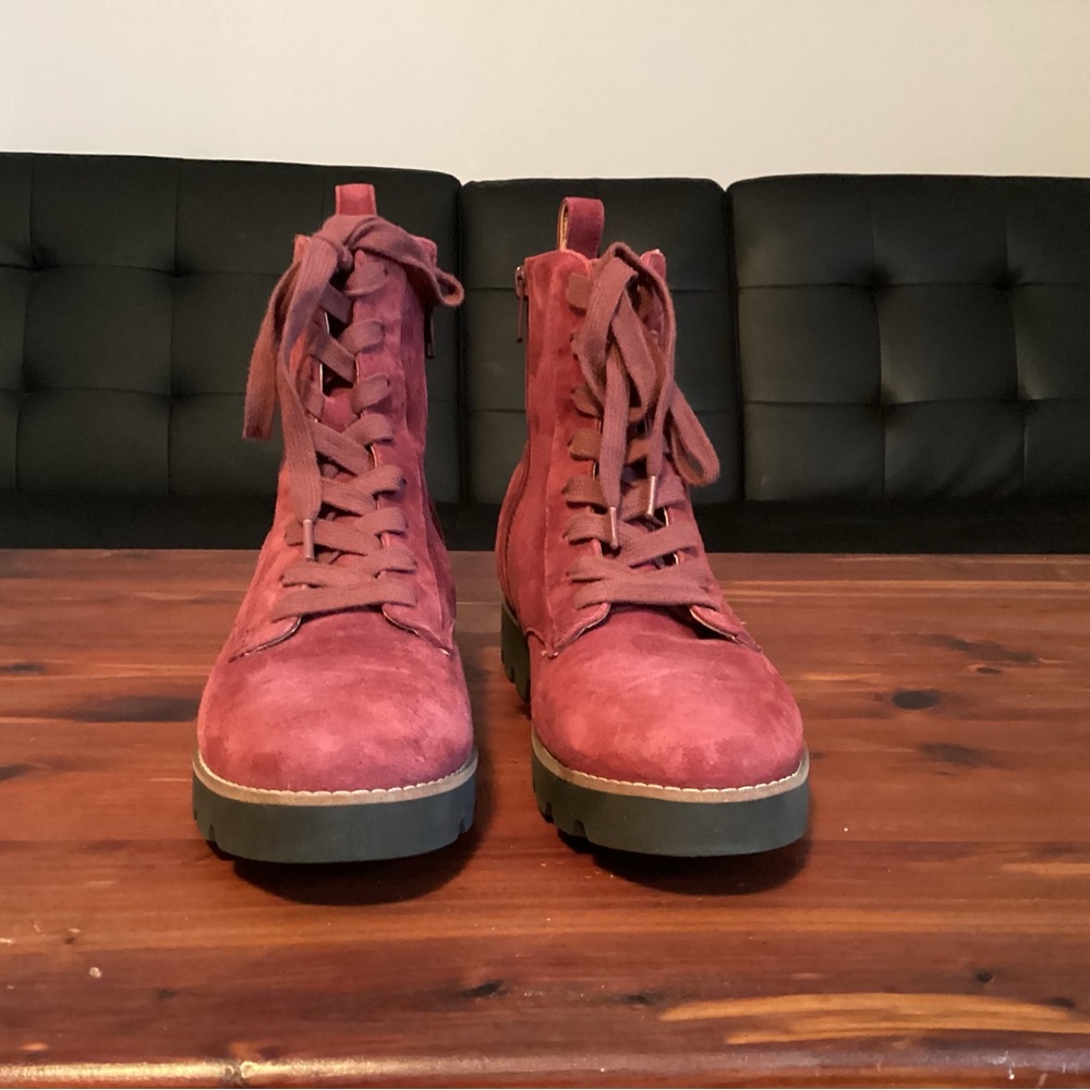 Vionic Women's Lace-Up Suede Boots in Dusty Rose